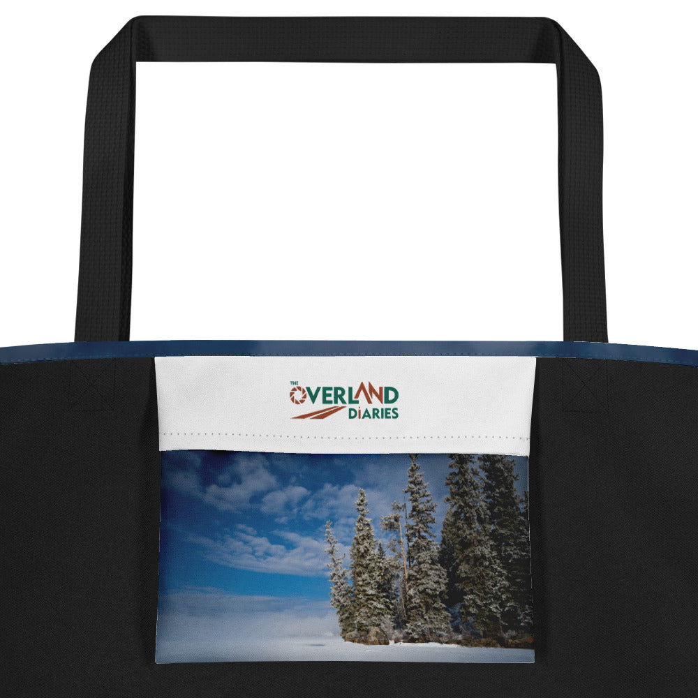 Winter Wonderland Large Tote Bags: Bring the Magic of Wyoming’s Frozen Wilderness Wherever You Go