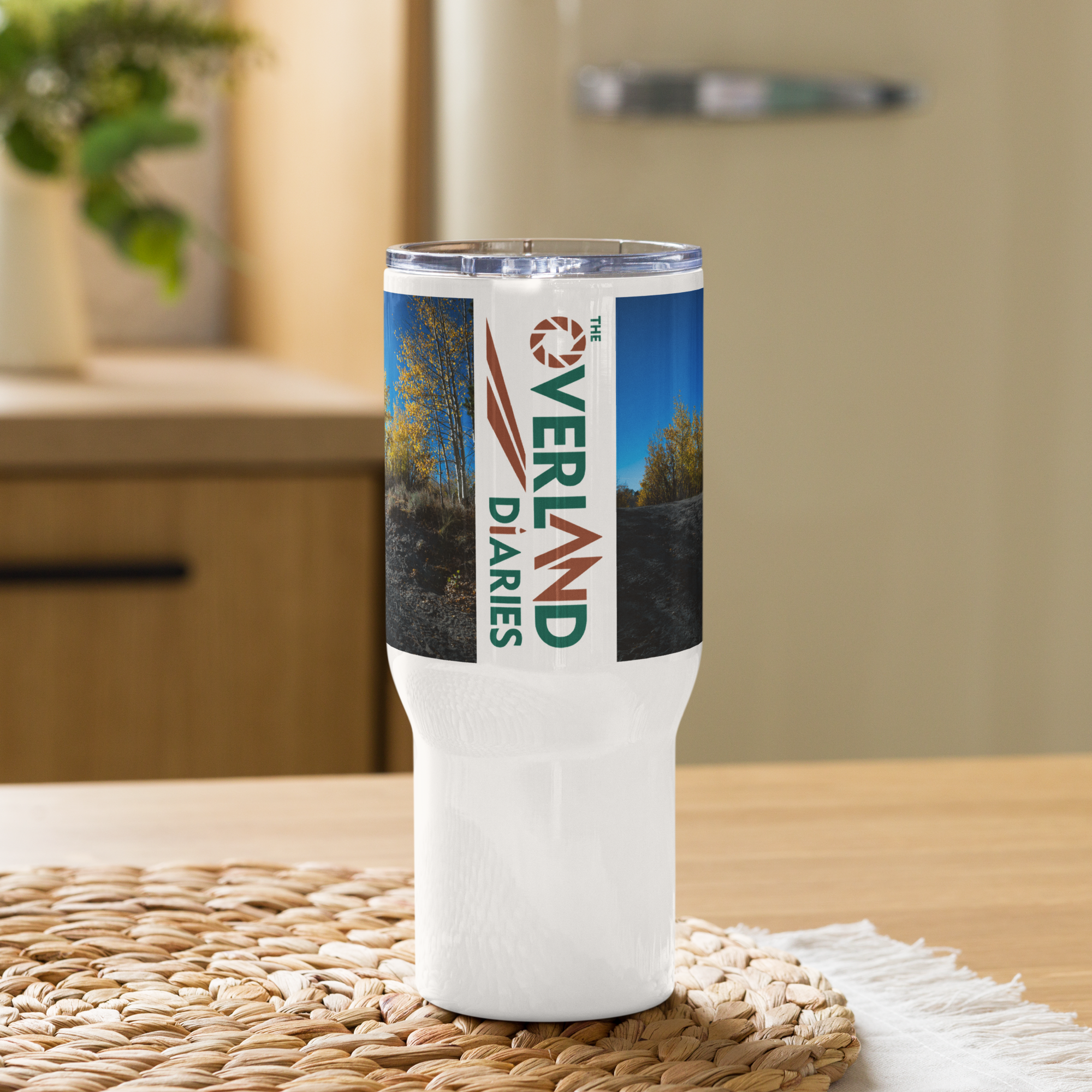 Fall Scenery Travel mug With a Handle