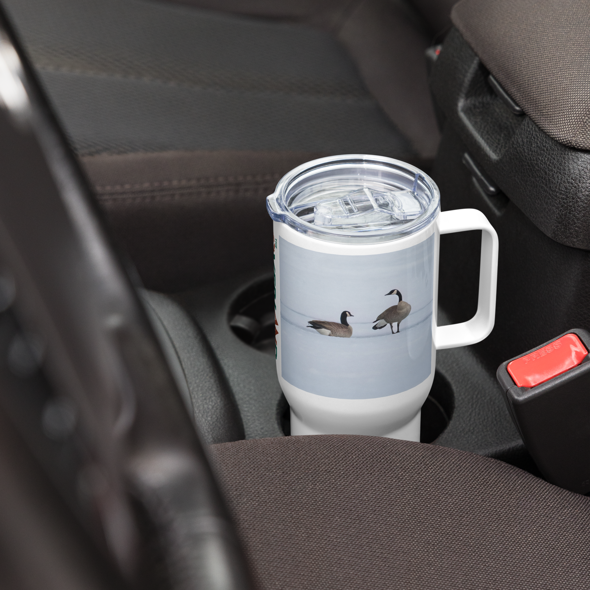 Chase the Beauty of Winter Wildlife with This Travel Mug – A Perfect Blend of Nature and Comfort