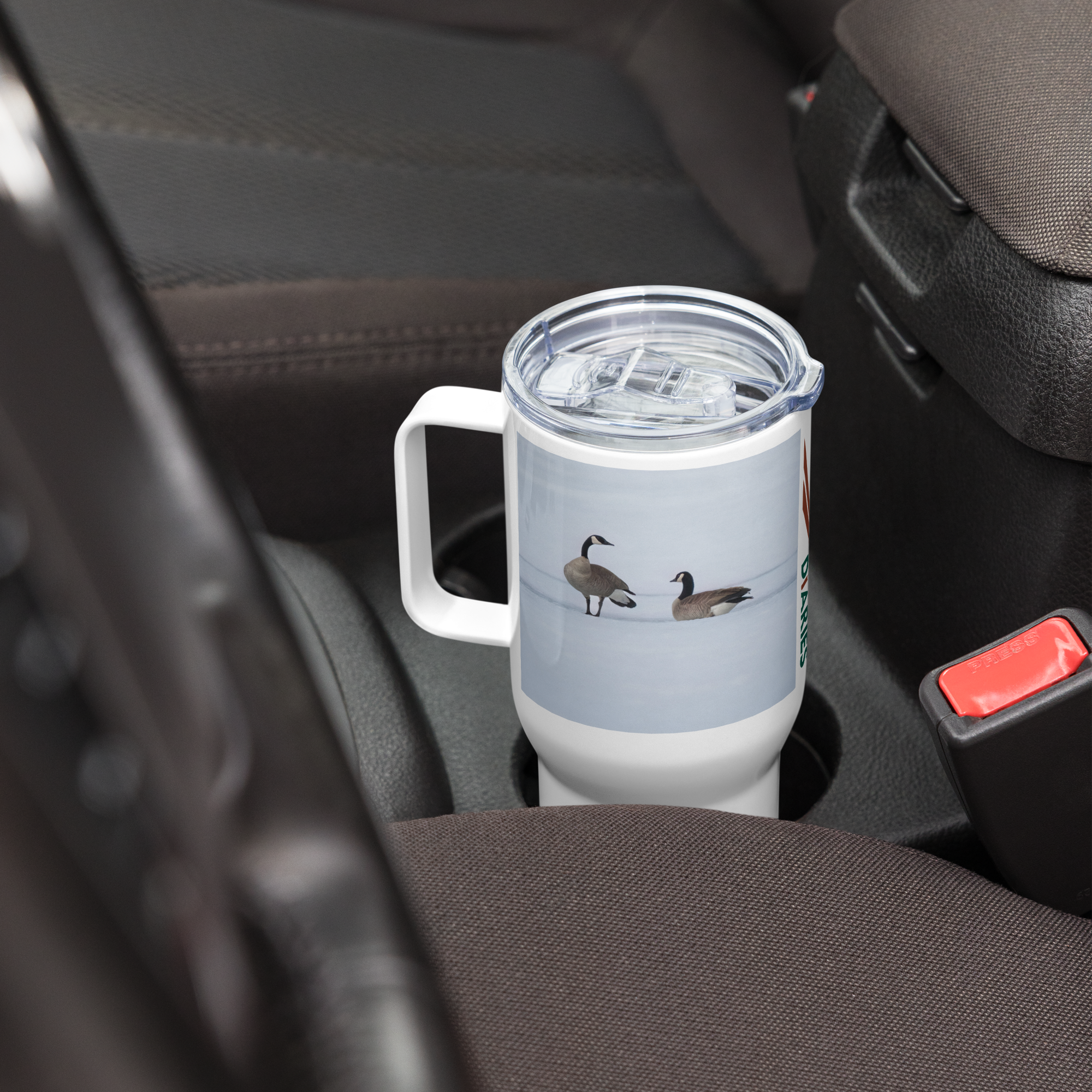 Chase the Beauty of Winter Wildlife with This Travel Mug – A Perfect Blend of Nature and Comfort