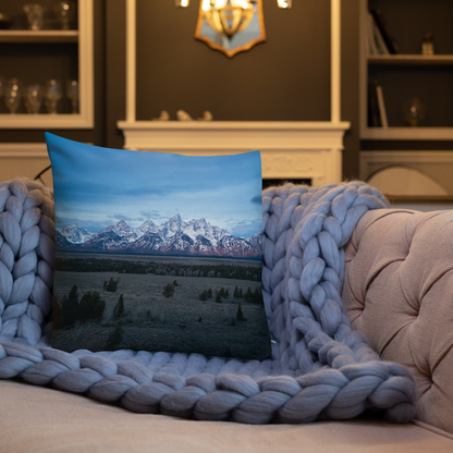 Early Winter Sunrise Pillows: Bringing the Majesty of Wyoming&