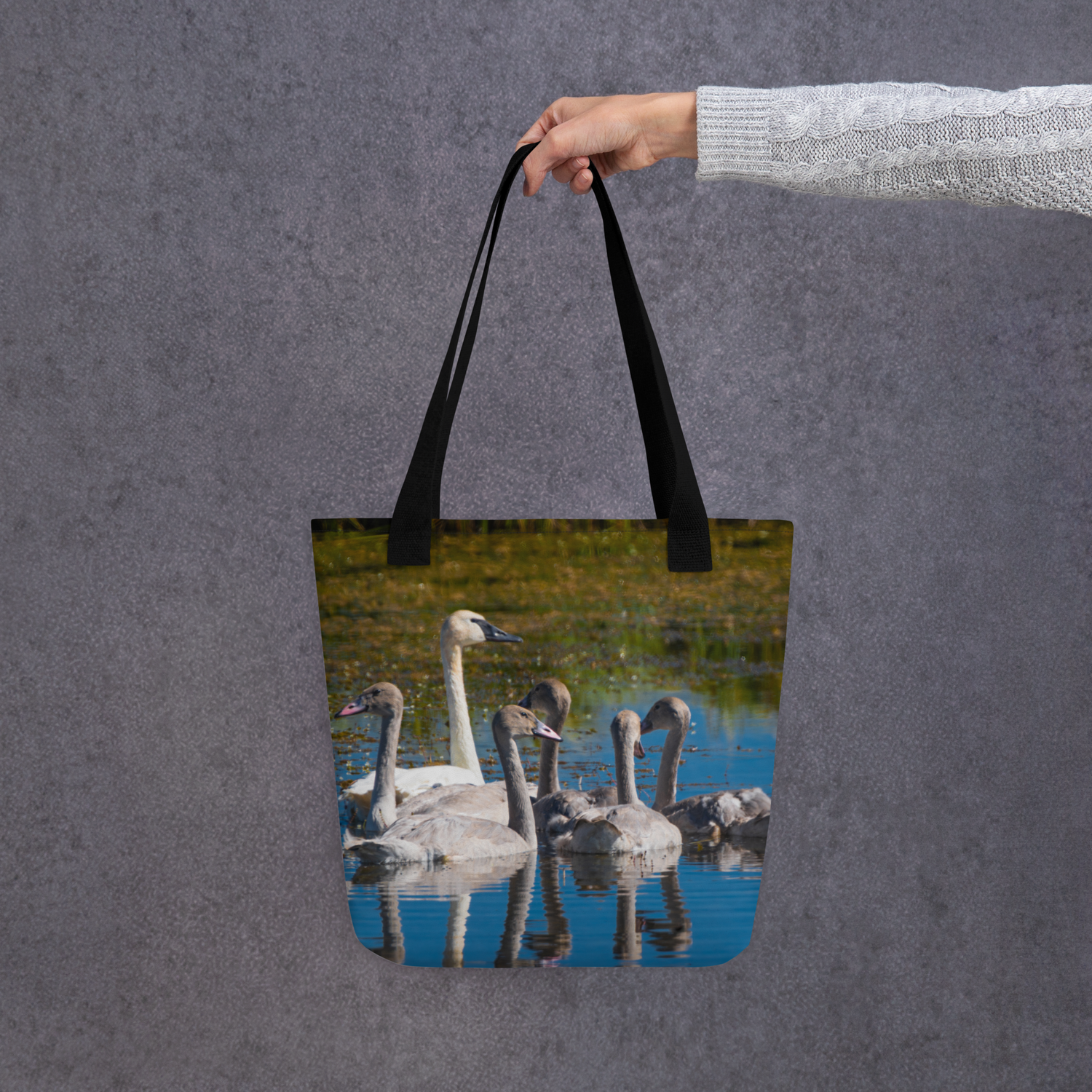 Family of Swans Tote bag