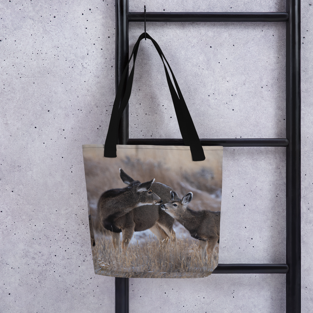 Deer Kissing Tote bag