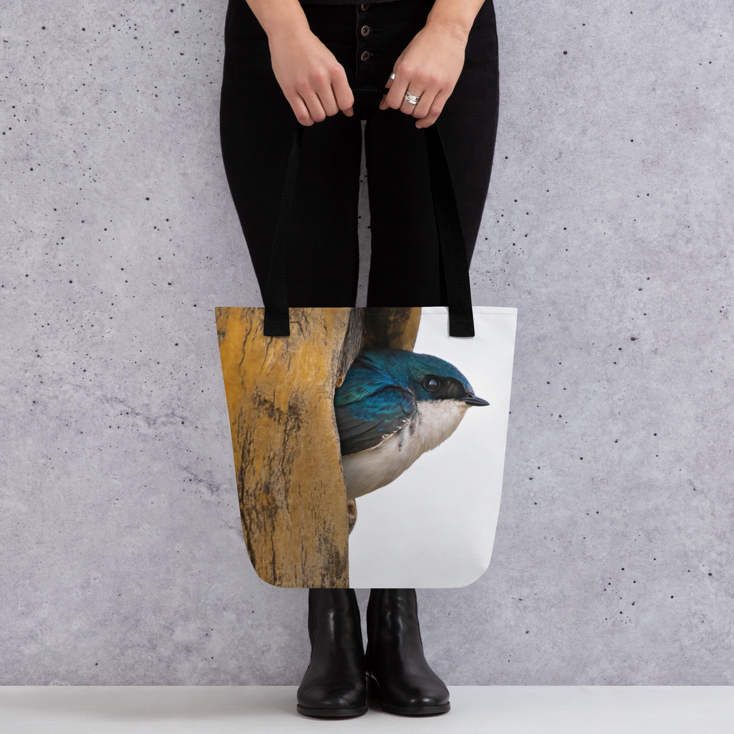 Tree Swallow Tote bag