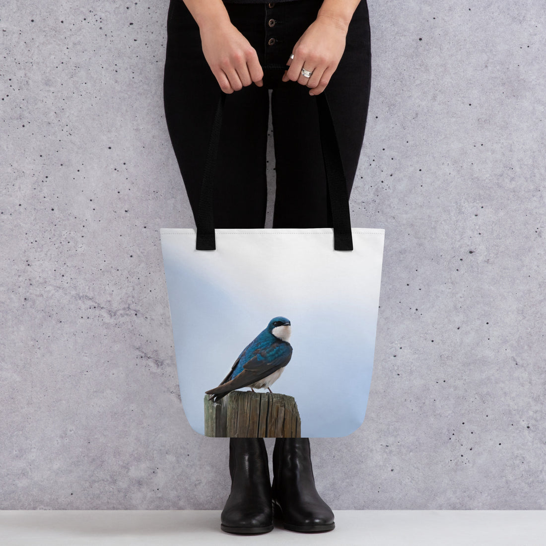 Tree Swallow Tote bag