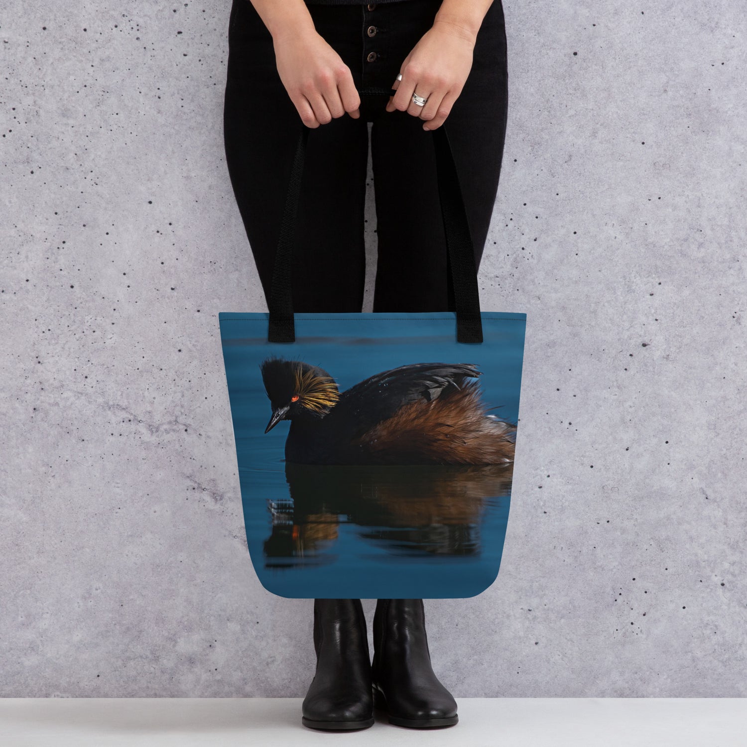 Eered Grebe Tote bag