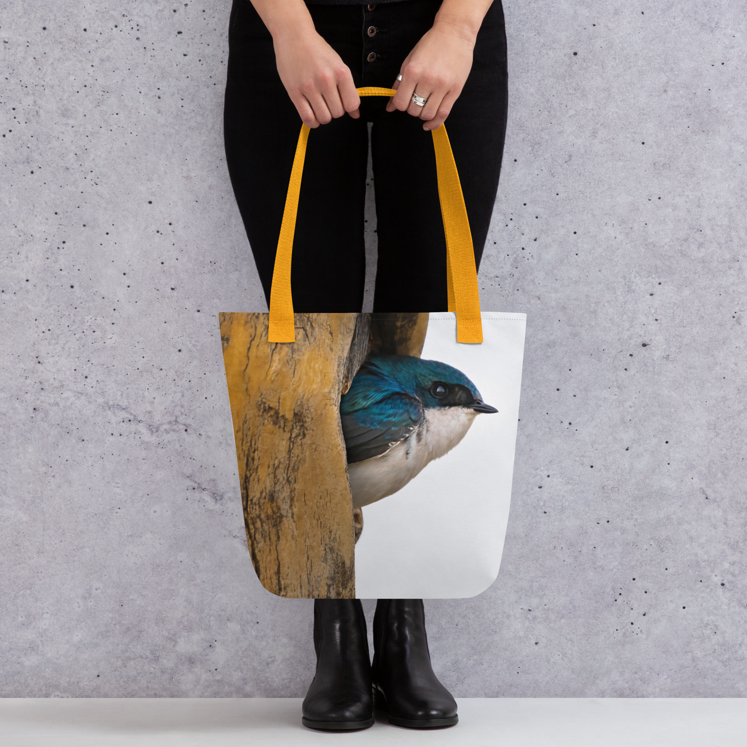 Tree Swallow Tote bag