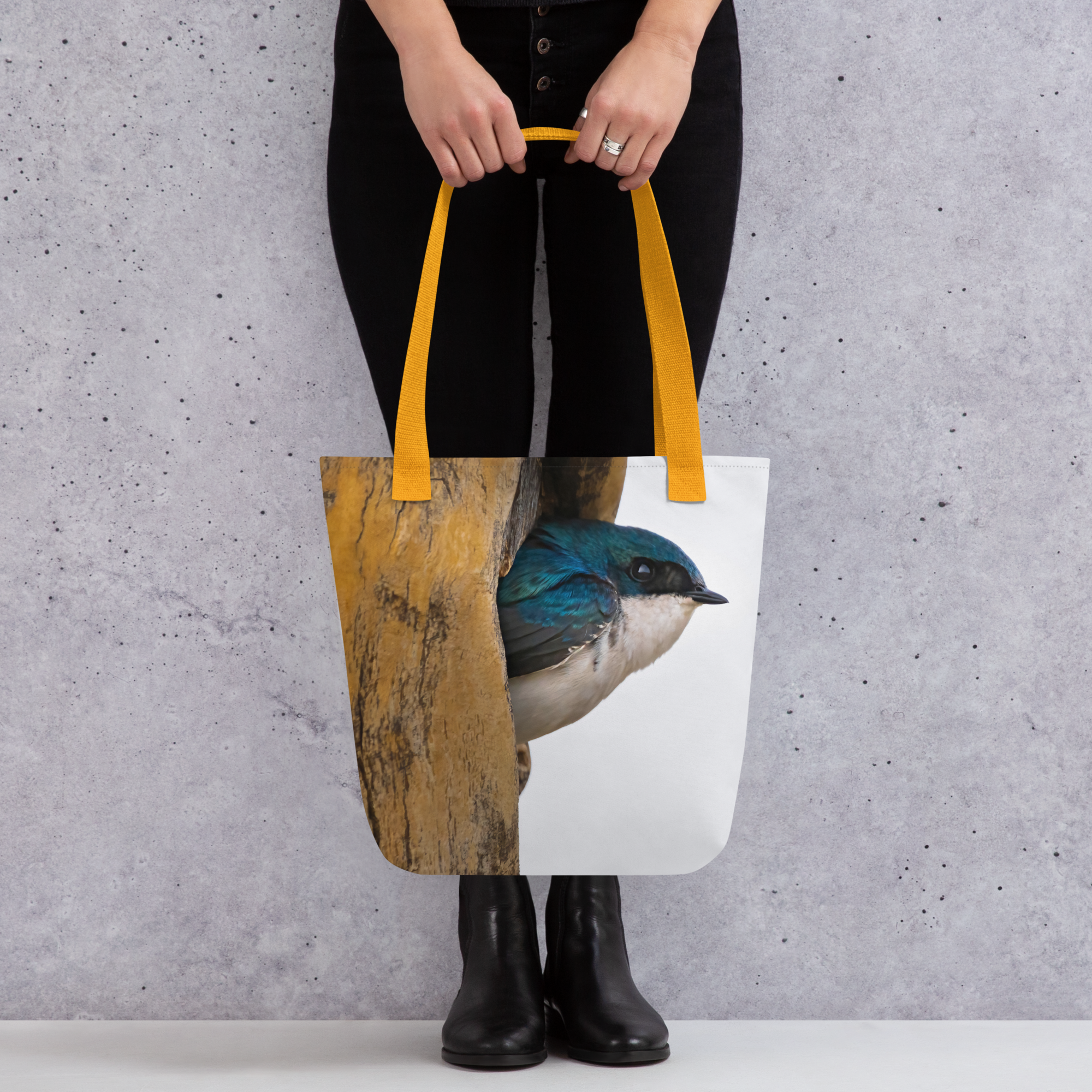 Tree Swallow Tote bag