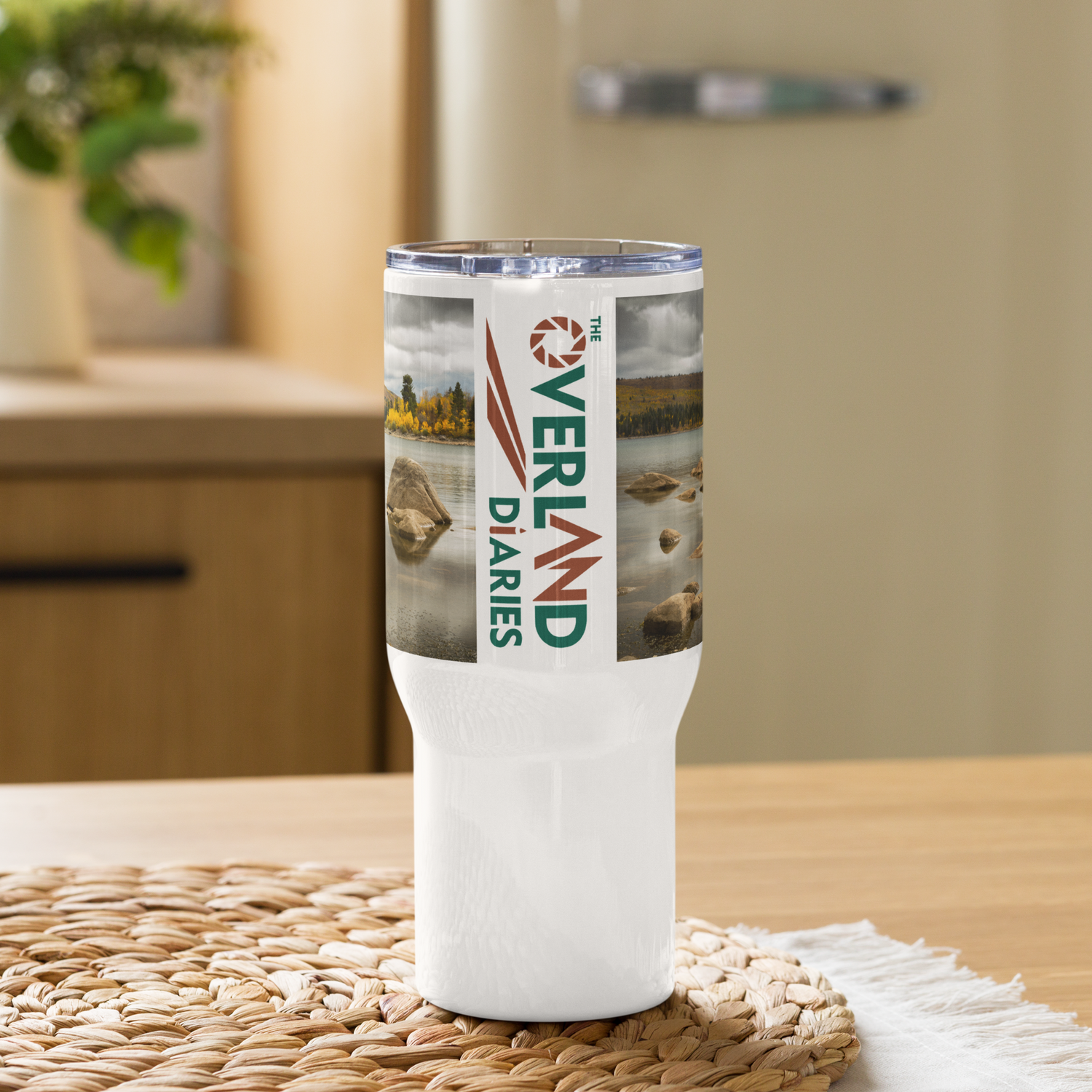 Fall Lake Scenery Travel mug With a Handle