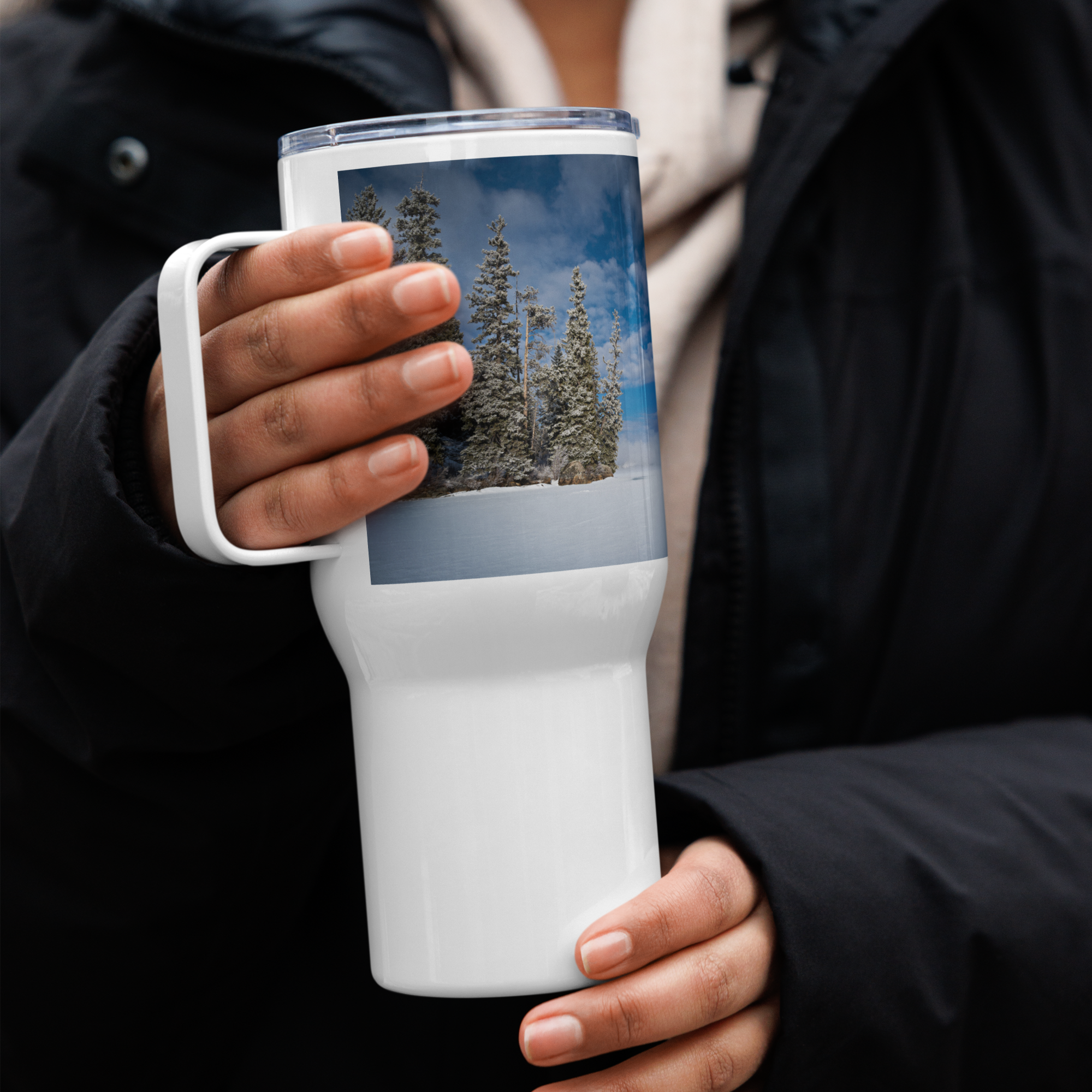 A Christmas Eve Sunrise: The Travel Mug for Moments of Reflection and Tranquility