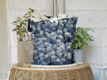 Large Tote Bags Inspired by the Texture of Winter Ice: Carry Wyoming’s Frozen Beauty with You